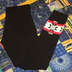 PINK Holiday Yoga Leggings